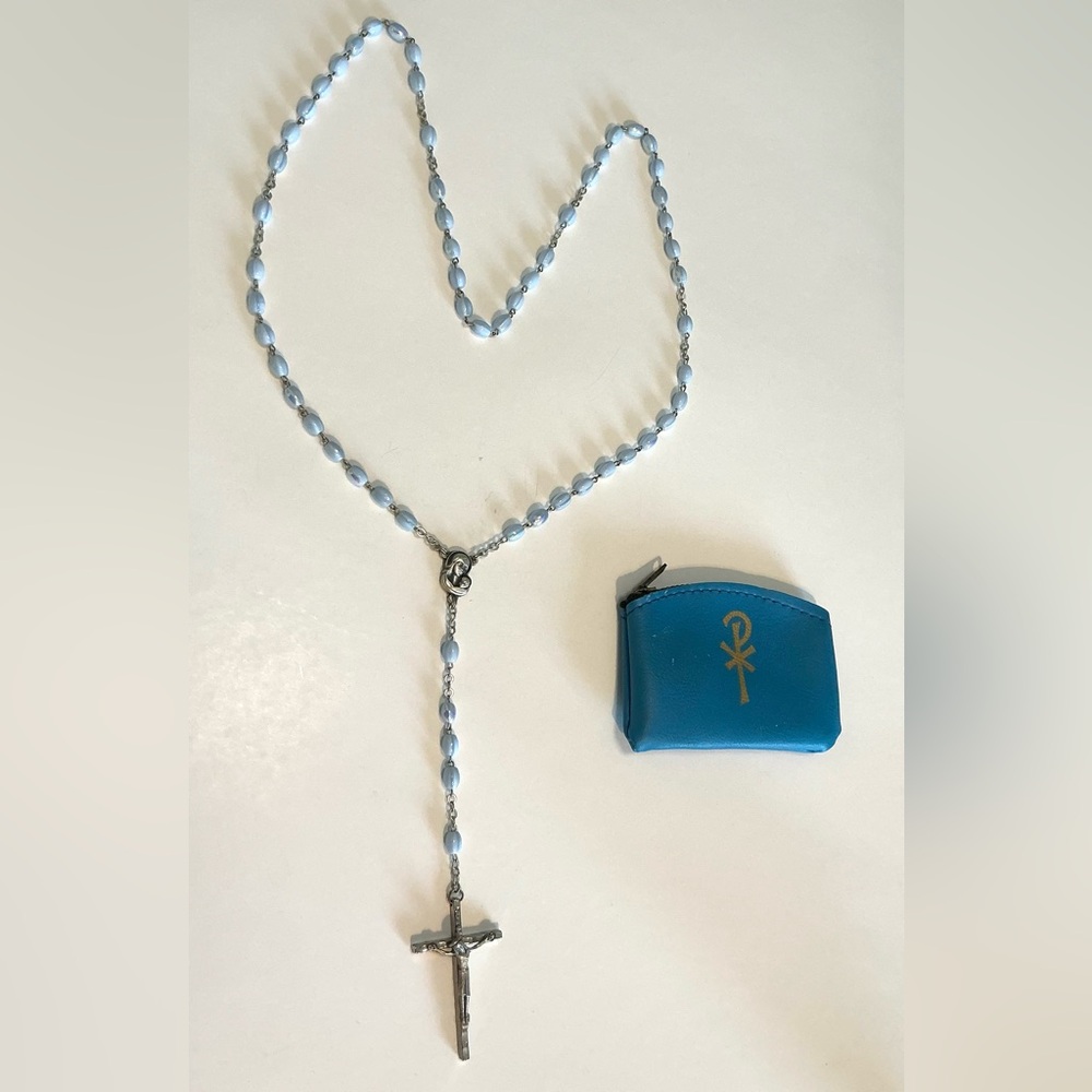 Beautiful Vintage Rosary w/Madonna & Child. Blue beads, silver-tone chain.